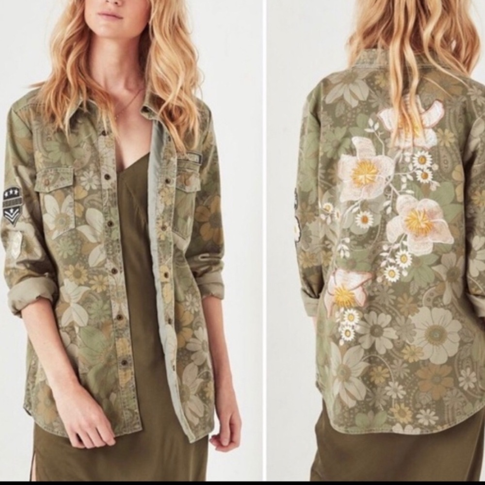 *SOLD* Spell and the Gypsy Camo Eden Jacket